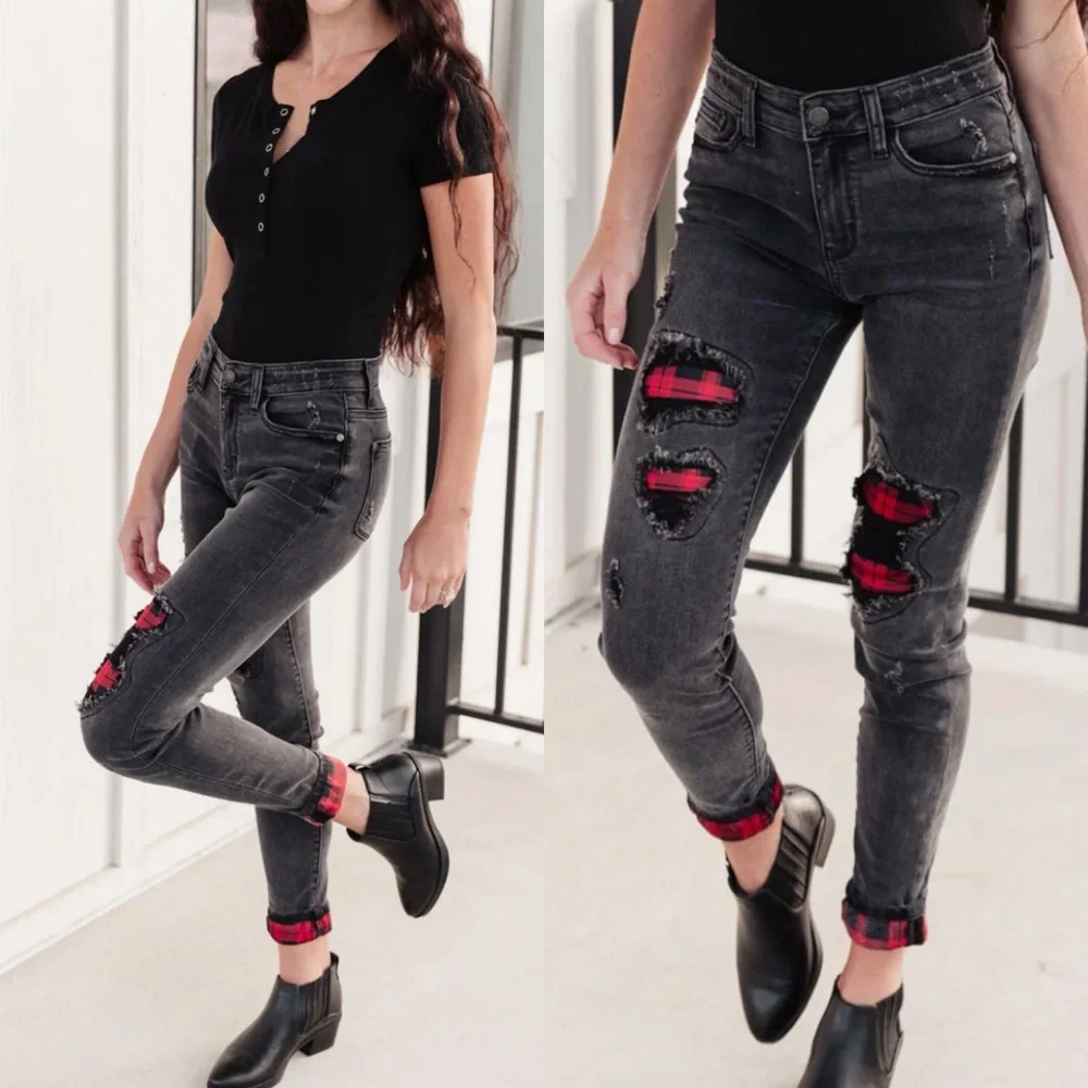Judy Blue Buffalo Plaid Peek-A-Boo High Rise Skinny Jeans Charcoal Grey Black